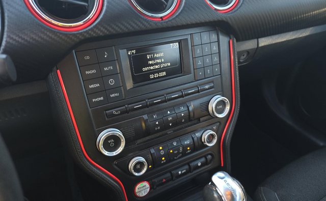 2015 Ford Mustang V6