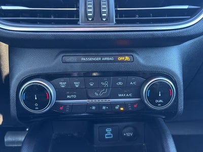 2022 Ford Escape Titanium Hybrid