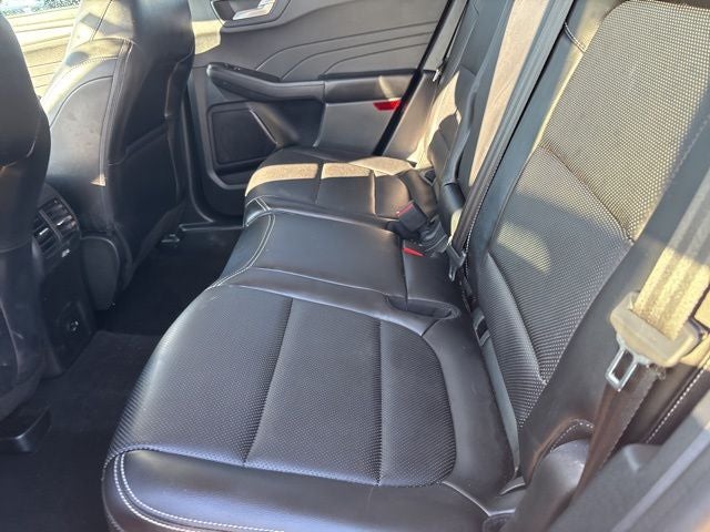 2022 Ford Escape Titanium Hybrid