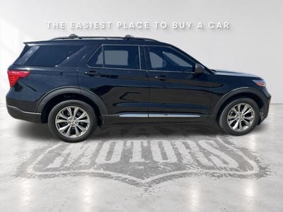 2023 Ford Explorer XLT 4WD