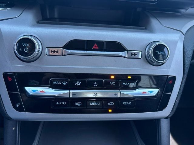 2023 Ford Explorer XLT 4WD