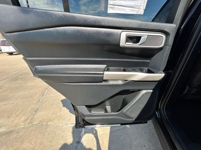2023 Ford Explorer XLT 4WD