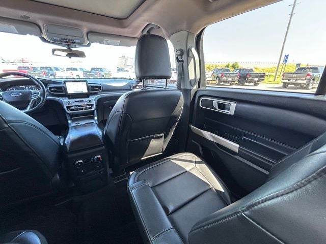 2023 Ford Explorer XLT 4WD