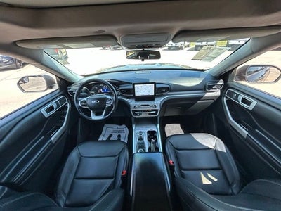 2023 Ford Explorer XLT 4WD