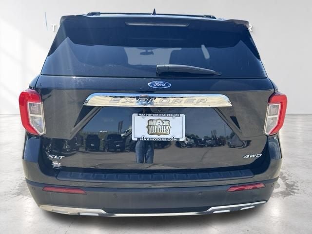2023 Ford Explorer XLT 4WD