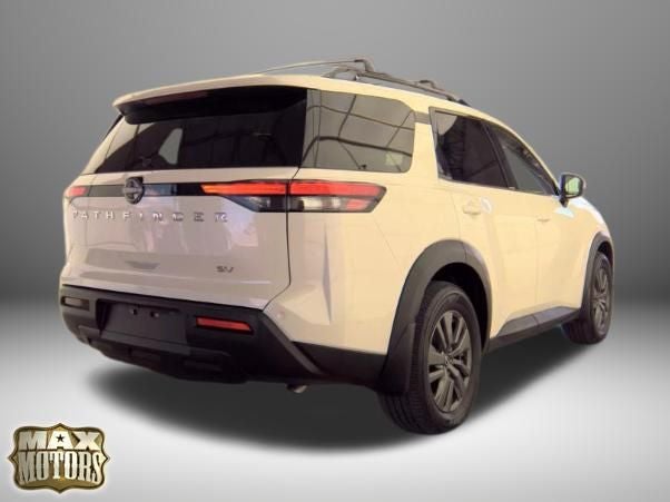 2022 Nissan Pathfinder SV
