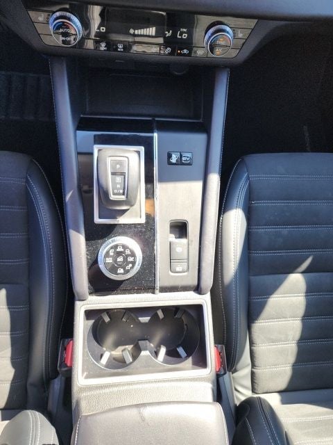 2023 Mitsubishi Outlander PHEV SE