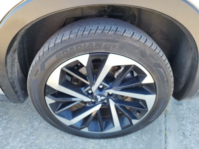 2023 Mitsubishi Outlander PHEV SE