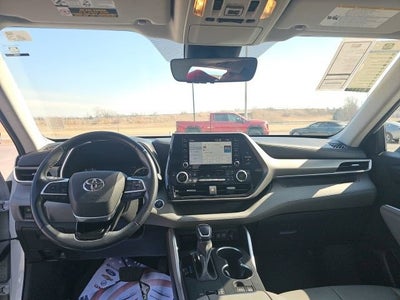 2021 Toyota Highlander XLE