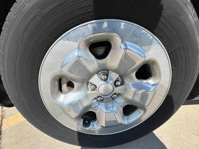 2014 Jeep Cherokee Sport