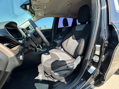 2014 Jeep Cherokee Sport