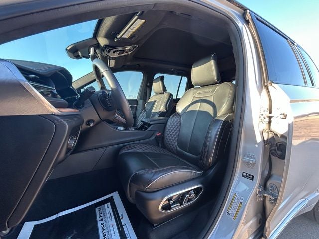 2022 Jeep Grand Cherokee Summit Reserve