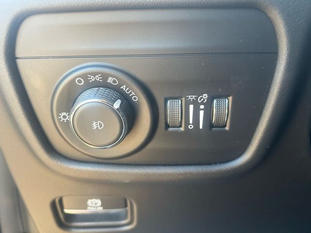 2022 Jeep Grand Cherokee Summit Reserve