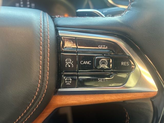 2022 Jeep Grand Cherokee Summit Reserve