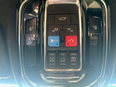 2022 Jeep Grand Cherokee Summit Reserve