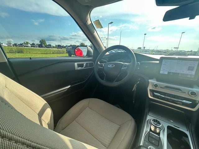 2022 Ford Explorer Base