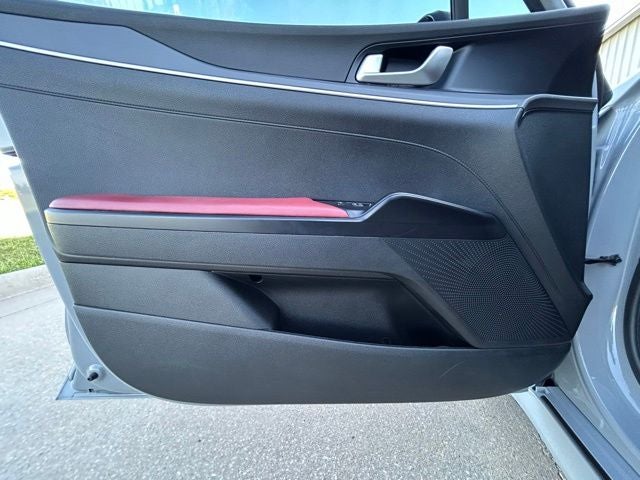 2023 Kia K5 GT-Line PREMIUM,