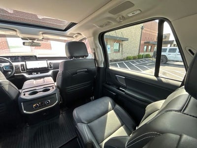 2025 Ford Expedition Max Platinum