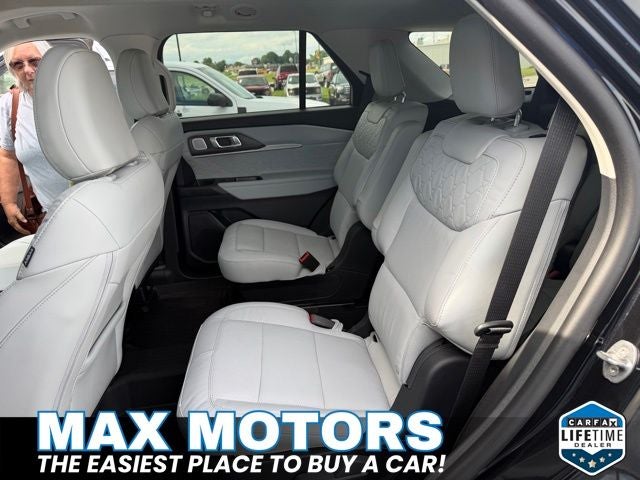 2025 Ford Explorer Platinum