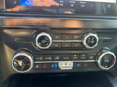 2025 Ford F-350SD Lariat DRW