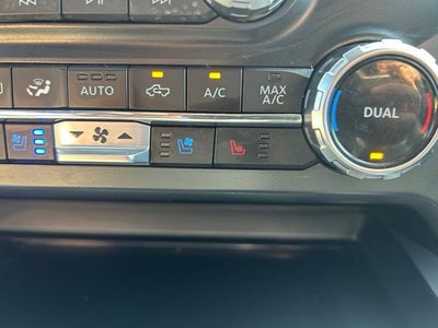 2025 Ford F-350SD Lariat DRW