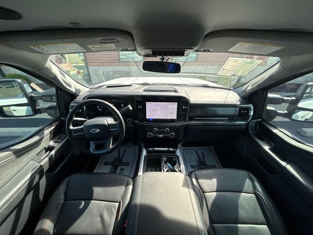 2025 Ford F-350SD Lariat DRW