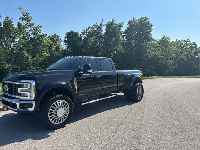 2026 Ford F-450SD Lariat DRW
