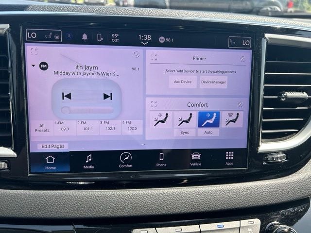 2024 Chrysler Pacifica Touring L