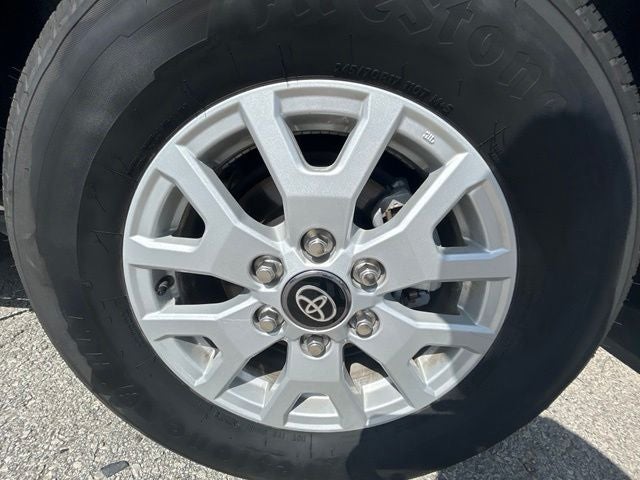 2026 Toyota Tacoma SR5 4WD