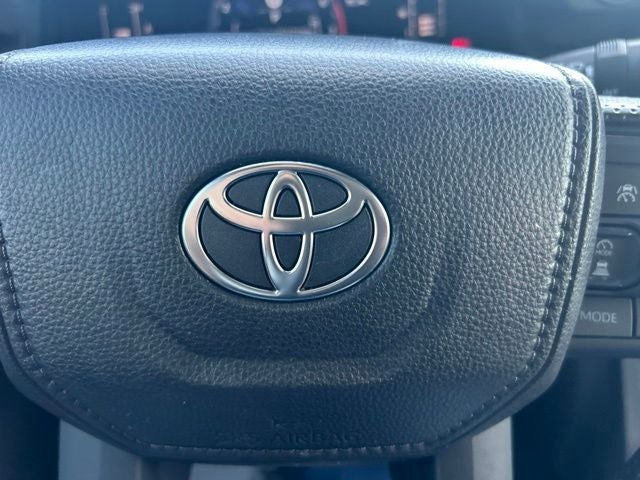2026 Toyota Tacoma SR5 4WD