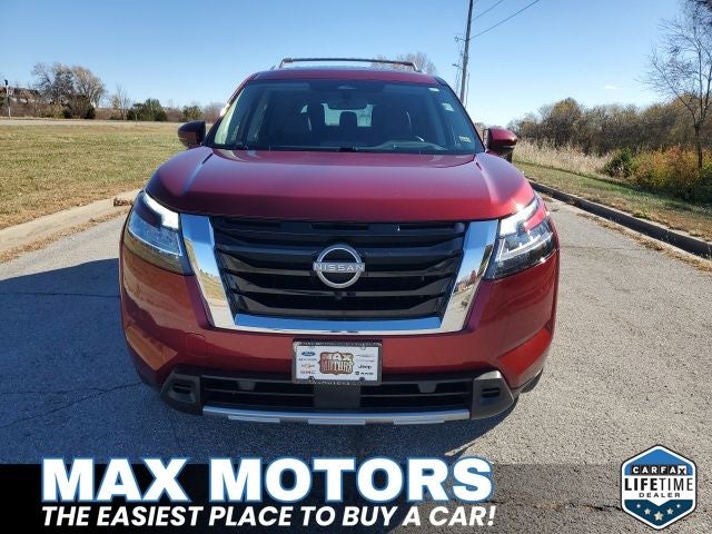 2023 Nissan Pathfinder Platinum
