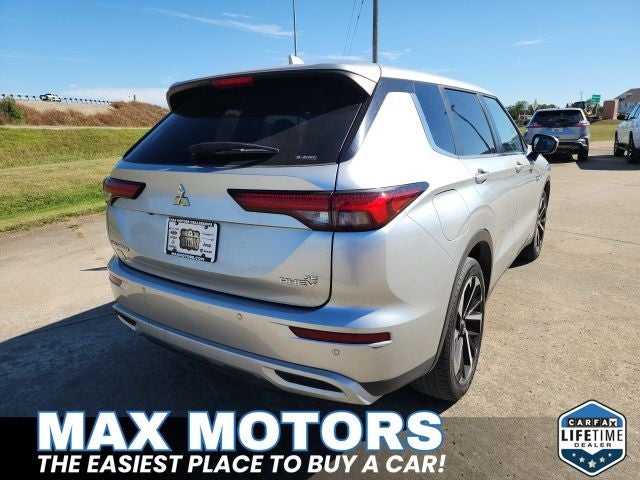 2023 Mitsubishi Outlander PHEV SE