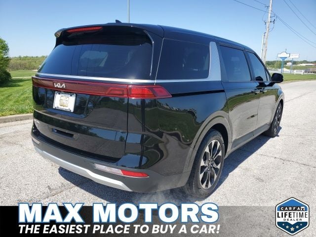 2024 Kia Carnival EX