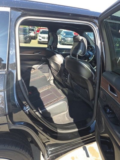 2022 Jeep Grand Cherokee Summit