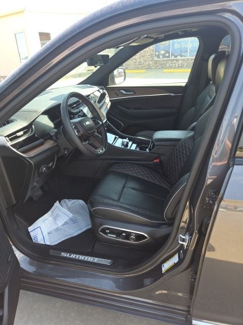2024 Jeep Grand Cherokee Summit