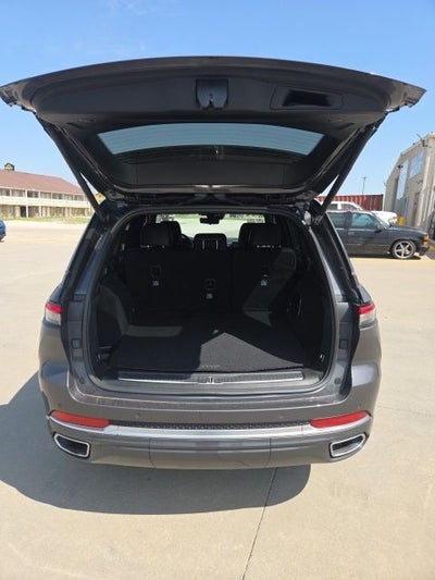 2024 Jeep Grand Cherokee Summit