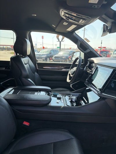 2022 Jeep Wagoneer Series III