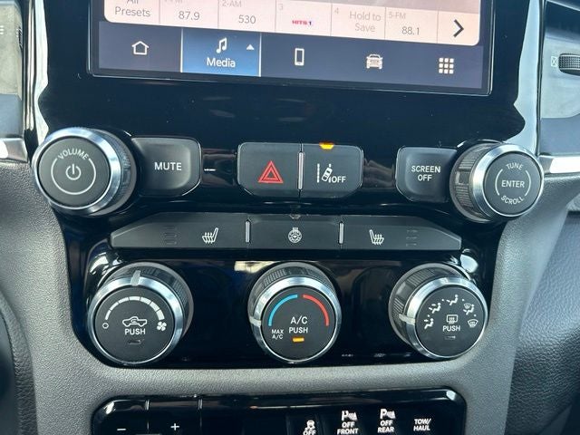 2025 RAM 1500 Big Horn/Lone Star 4WD