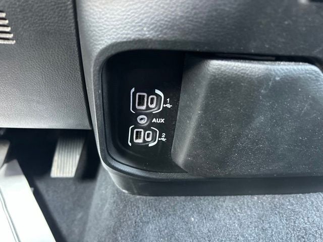 2025 RAM 1500 Big Horn/Lone Star 4WD