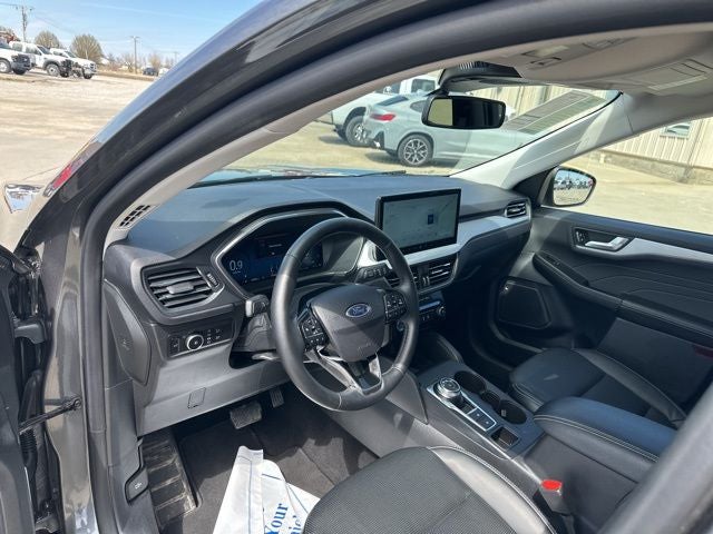 2025 Ford Escape Platinum