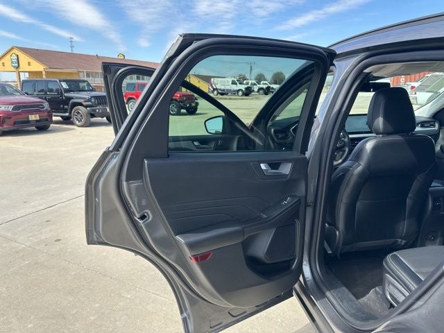2025 Ford Escape Platinum