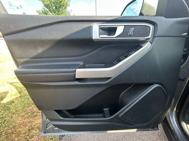 2023 Ford Explorer XLT 4WD