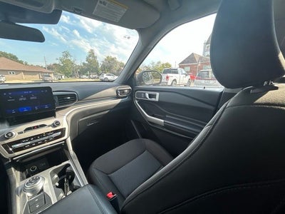 2023 Ford Explorer XLT 4WD