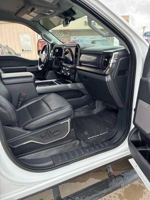 2024 Ford F-250SD Lariat