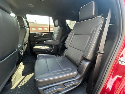 2025 GMC Yukon Elevation