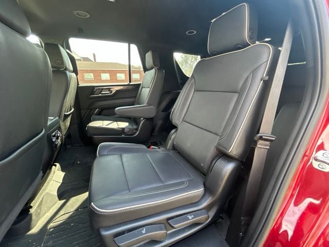 2025 GMC Yukon Elevation