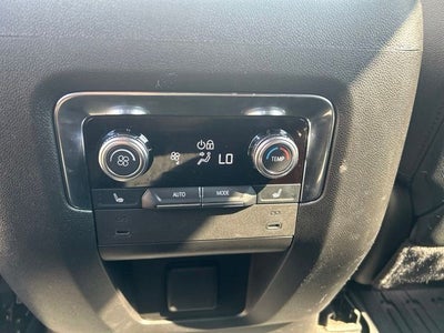 2025 GMC Yukon Elevation