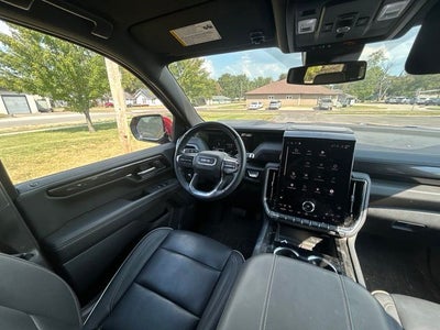 2025 GMC Yukon Elevation