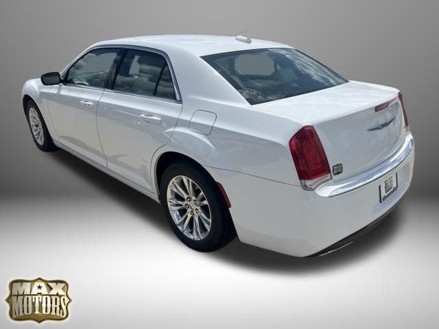 2020 Chrysler 300 Touring