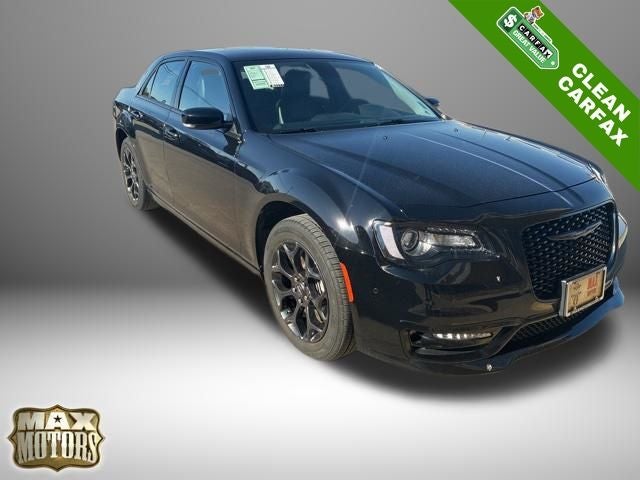 2023 Chrysler 300 Touring